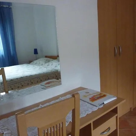 Freistehender Perla Mit Garten Und Grill Prázdninový dům Funtana
