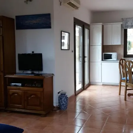 Freistehender Perla Mit Garten Und Grill Prázdninový dům *